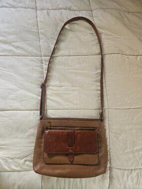 Fossil Vintage Brown Leather Cross-Body/Over the Shoulder Purse/Bag